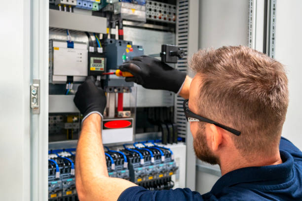 Best Affordable Emergency Electrician  in Las Palmas Ii, TX
